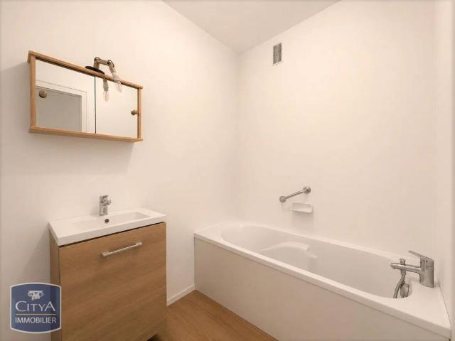 Appartement à louer 3 pièces 68.69m²