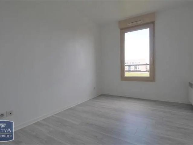 Appartement à louer 3 pièces 68.6m²