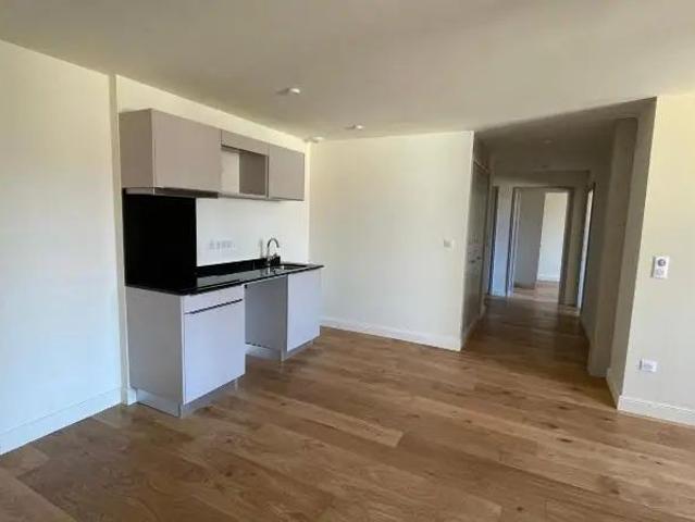 Appartement à louer 3 pièces 68.74m²