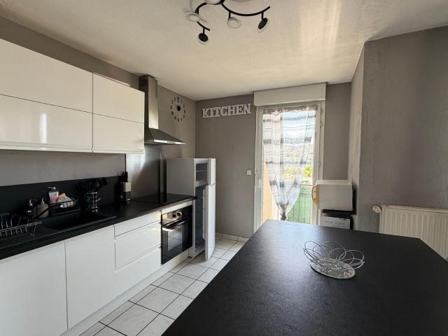 Appartement à louer 3 pièces 69 m