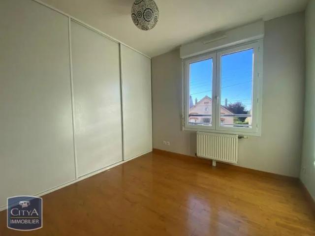 Appartement à louer 3 pièces 69.04m²