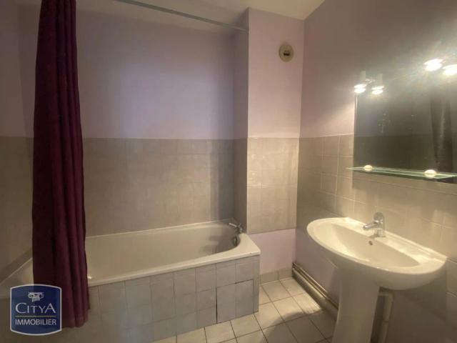 Appartement à louer 3 pièces 69.7m²
