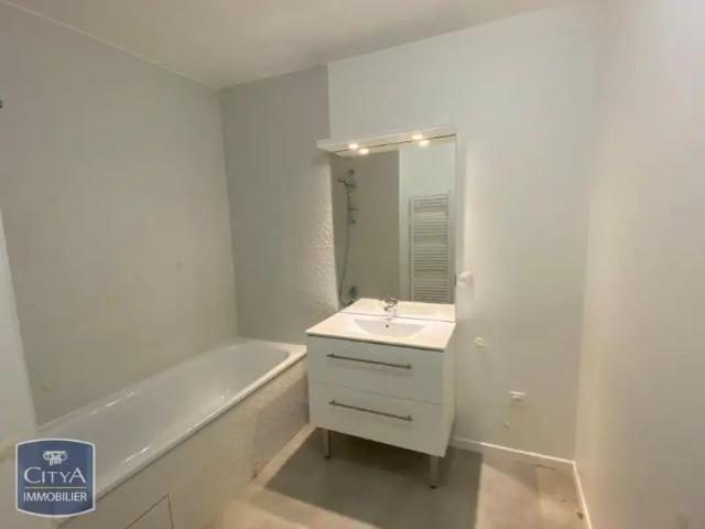 Appartement à louer 3 pièces 69.7m²
