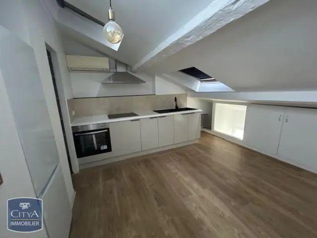 Appartement à louer 3 pièces 69m²