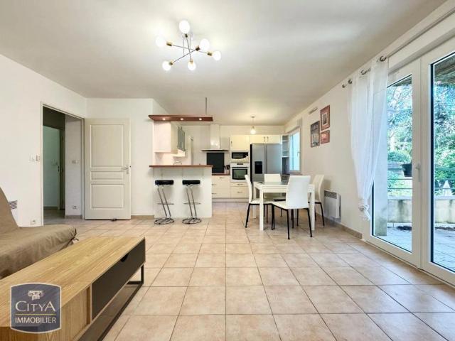 Appartement à louer 3 pièces 60.5m²