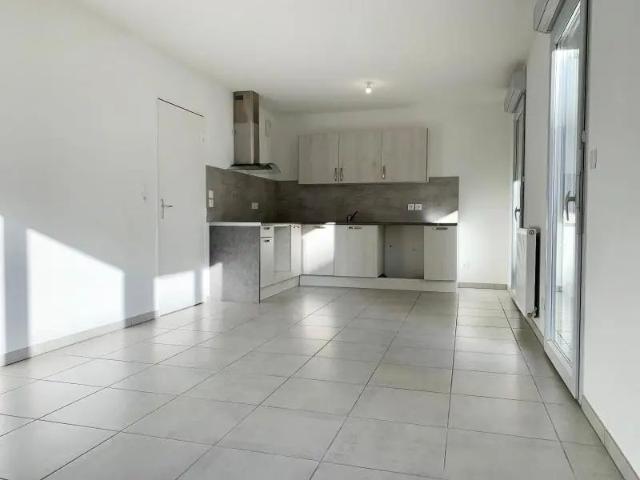 Appartement à louer 3 pièces 60.75m²