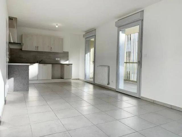 Appartement à louer 3 pièces 60.75m²