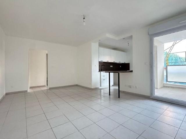 Appartement à louer 3 pièces • 61,45 m 2 Istres