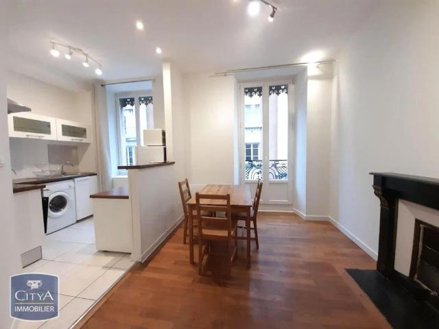 Appartement à louer 3 pièces 61.72m²