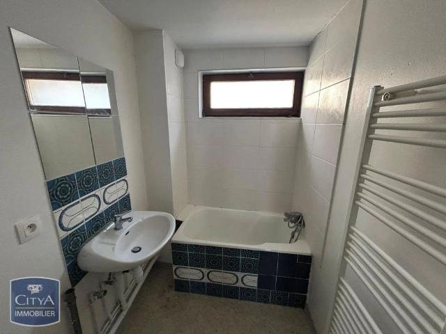 Appartement à louer 3 pièces 61.7m²