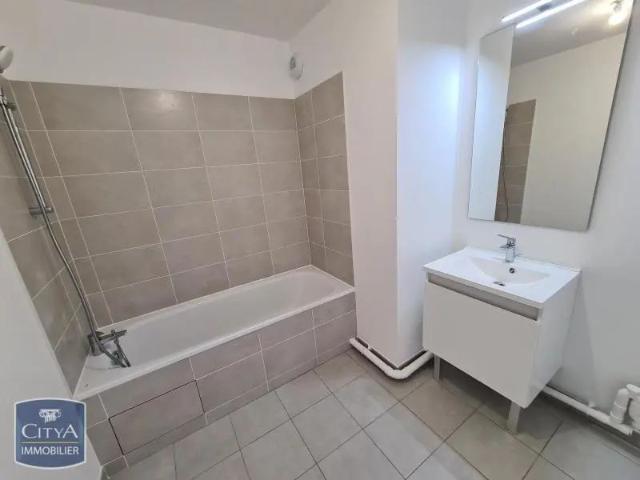 Appartement à louer 3 pièces 62.4m²