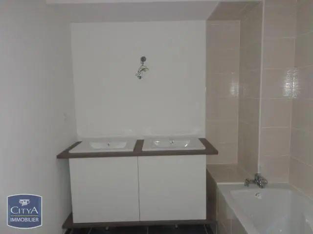 Appartement à louer 3 pièces 62.63m²