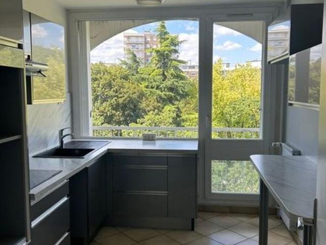 Appartement à louer 3 pièces • 62,88 m2 Chelles