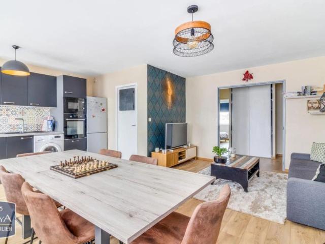 Appartement à louer 3 pièces 63.7m²