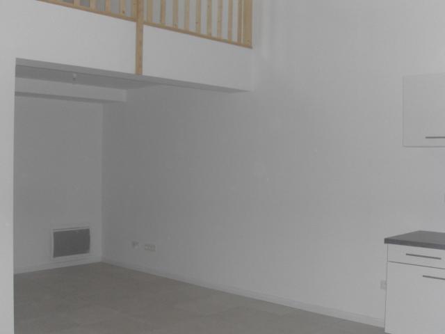 Appartement à louer 3 pièces 74 m