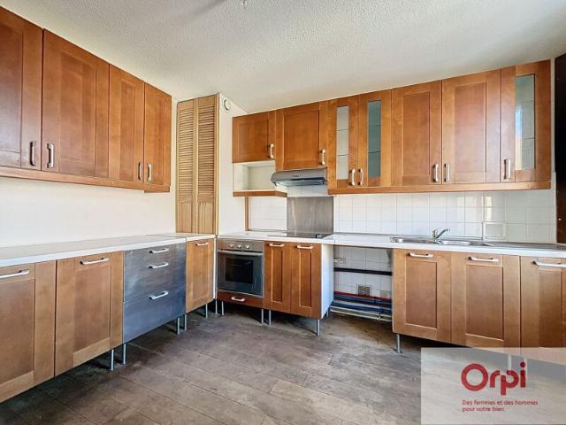 Appartement à louer 3 pièces • 74,60 m2 Montluçon