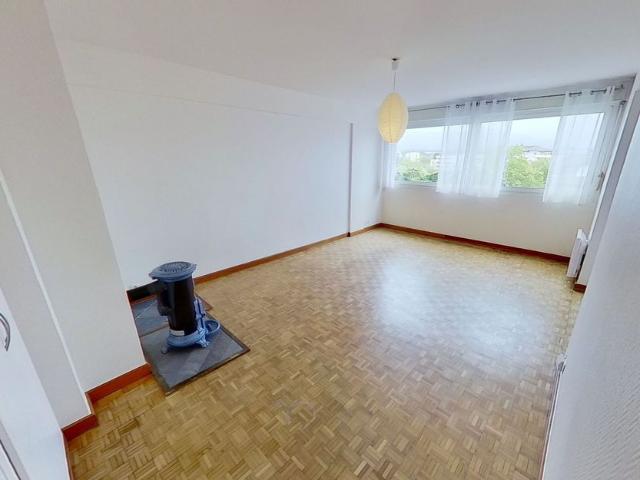 Appartement à louer 3 pièces • 74,87 m 2 Annemasse