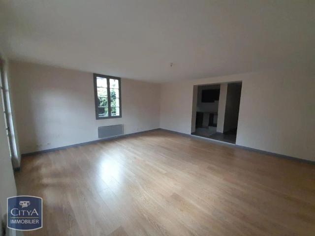Appartement à louer 3 pièces 74m²