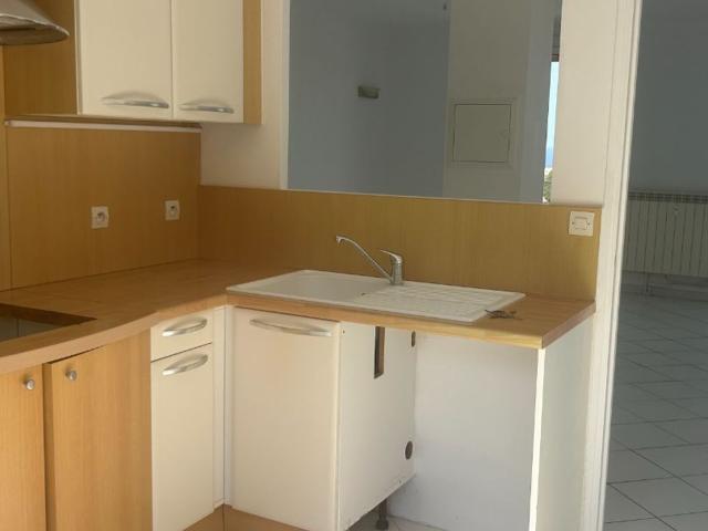 Appartement à louer 3 pièces 75 m
