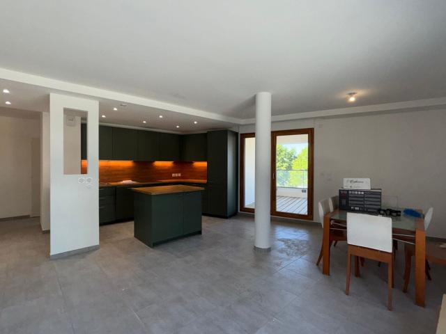 Appartement à louer 3 pièces 75,34 m