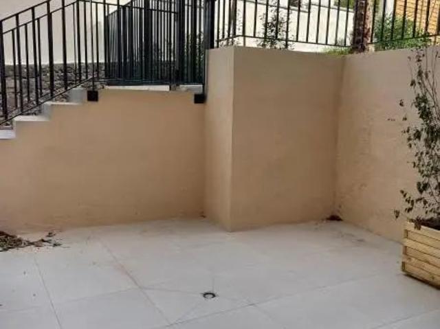 Appartement à louer 3 pièces 75.35m²