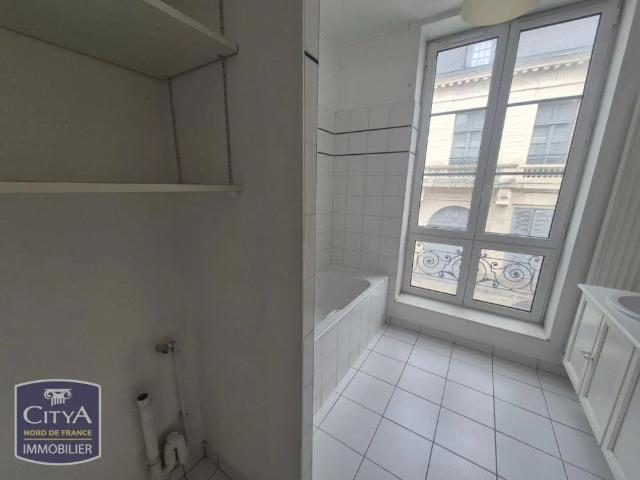 Appartement à louer 3 pièces 75.5m²
