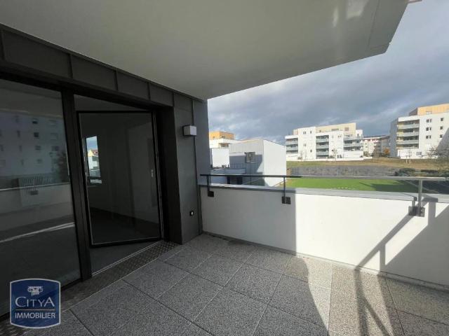 Appartement à louer 3 pièces 75.74m²