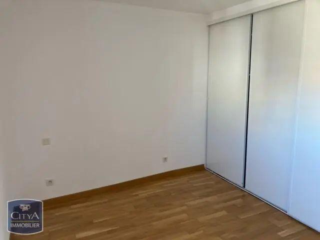 Appartement à louer 3 pièces 75m²
