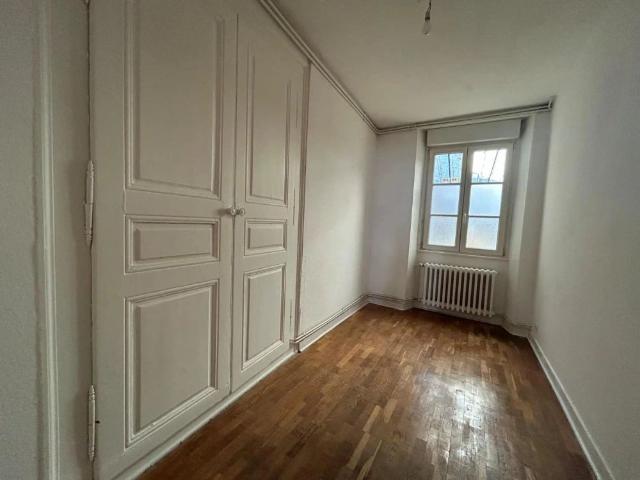 Appartement à louer 3 pièces 76.57m²