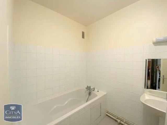 Appartement à louer 3 pièces 76.76m²