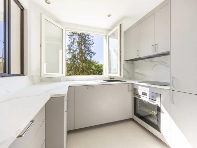 Appartement à louer 3 pièces 76,97 m² | Rueil Malmaison 92500 LES MARTINETS | 2 100 € | Junot