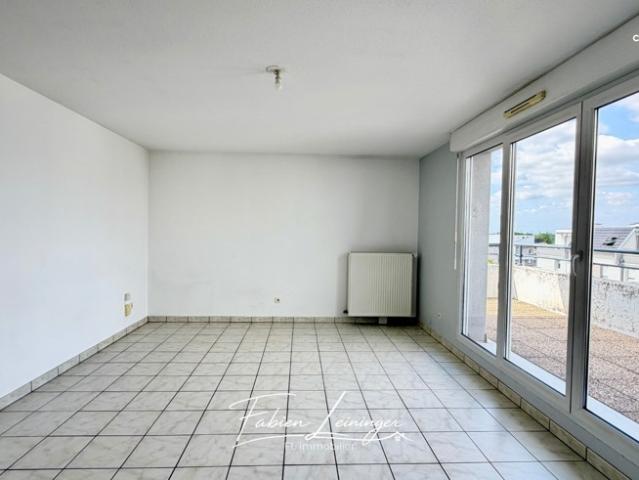 Appartement à louer 3 pièces 76m2 à SOUFFELWEYERSHEIM 67