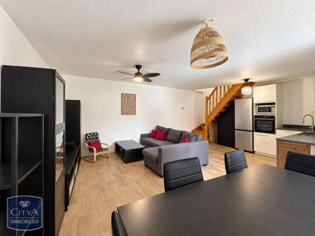 Appartement à louer 3 pièces 76m²