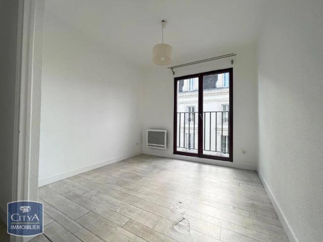 Appartement à louer 3 pièces 77.14m²