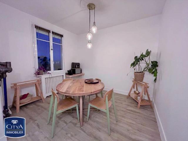 Appartement à louer 3 pièces 77.17m²