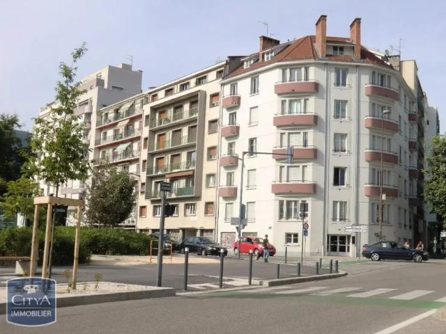 Appartement à louer 3 pièces 77.31m²