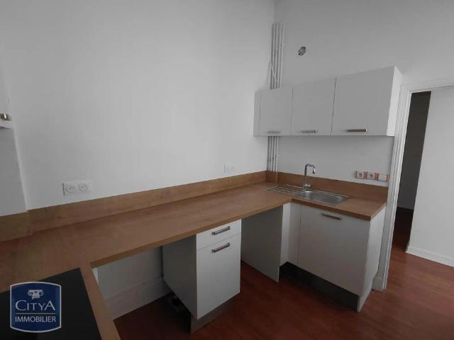 Appartement à louer 3 pièces 77.6m²