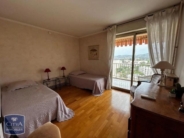 Appartement à louer 3 pièces 77.84m²