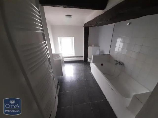 Appartement à louer 3 pièces 77.87m²