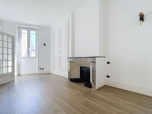 Appartement à louer 3 pièces • 78 m 2 Valence