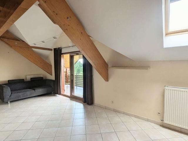Appartement à louer 3 pièces • 78,11 m2 Gruffy
