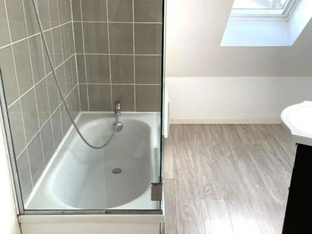 Appartement à louer 3 pièces 78.74m²
