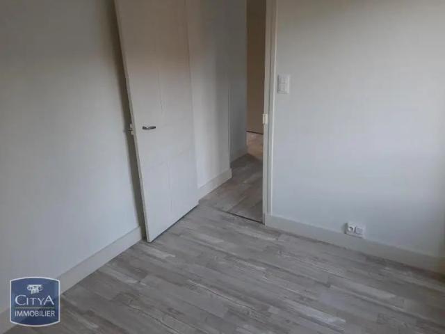 Appartement à louer 3 pièces 79.68m²