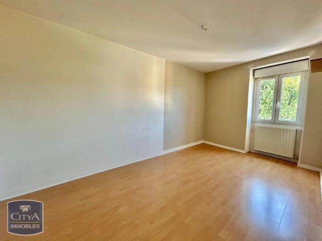 Appartement à louer 3 pièces 79.6m²