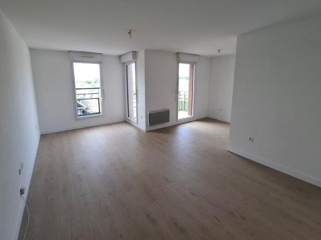 Appartement à louer 3 pièces • 70 m2 Compiègne