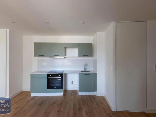 Appartement à louer 3 pièces 70.36m²