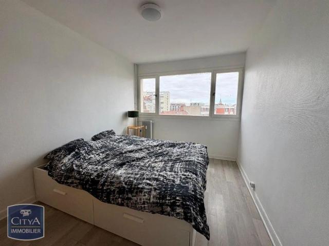 Appartement à louer 3 pièces 70.3m²