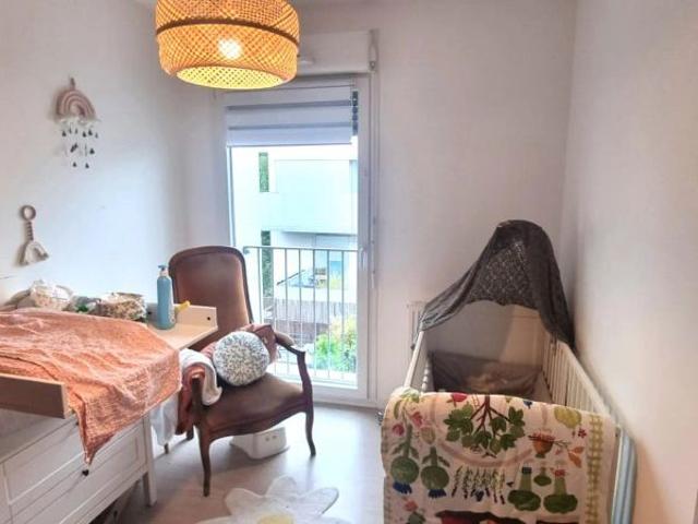 Appartement à louer 3 pièces 70.5m²