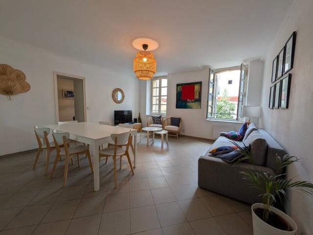 Appartement à louer 3 pièces • 71,15 m 2 Toulon