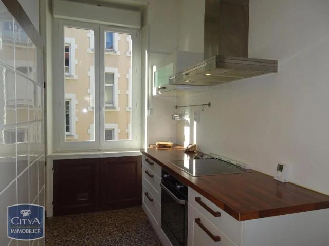 Appartement à louer 3 pièces 71.4m²